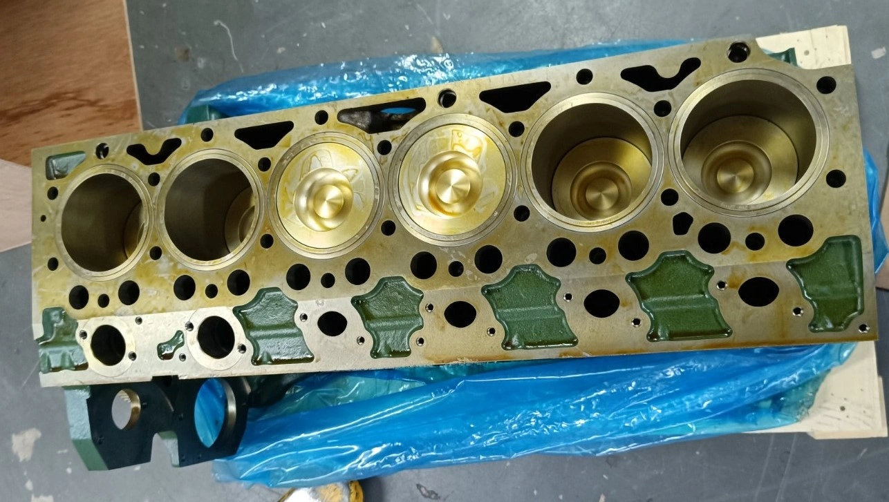 Блок цилиндров Deutz TCD2013L06 2V в сборе (short block) / Volvo D7E
